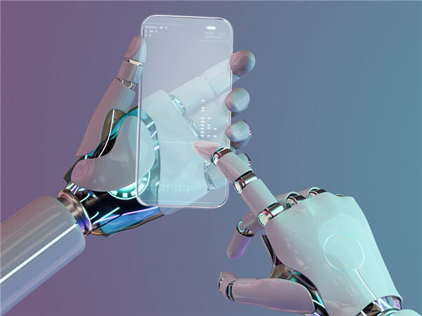 最新动态:科技巨头Apple智能产品即将发布,OpenAI公司内部调整